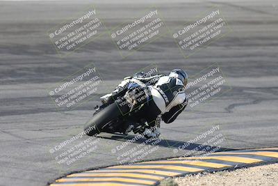 media/Jan-04-2025-Race Pace (Sat) [[691f78c490]]/2-Bowl Backside Vested (10am)/